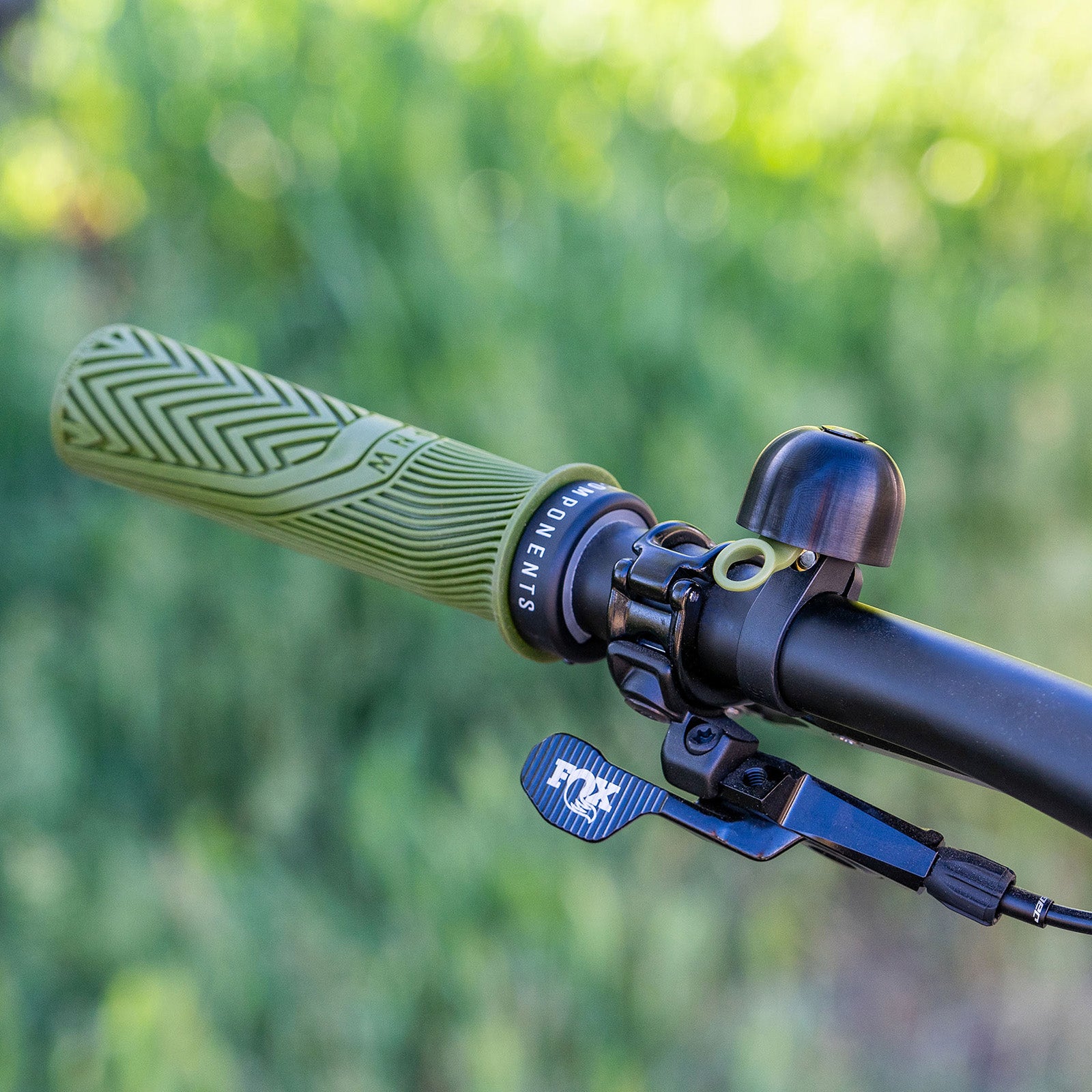Spurcycle 22.2 Compact Bell - BLK+PUR