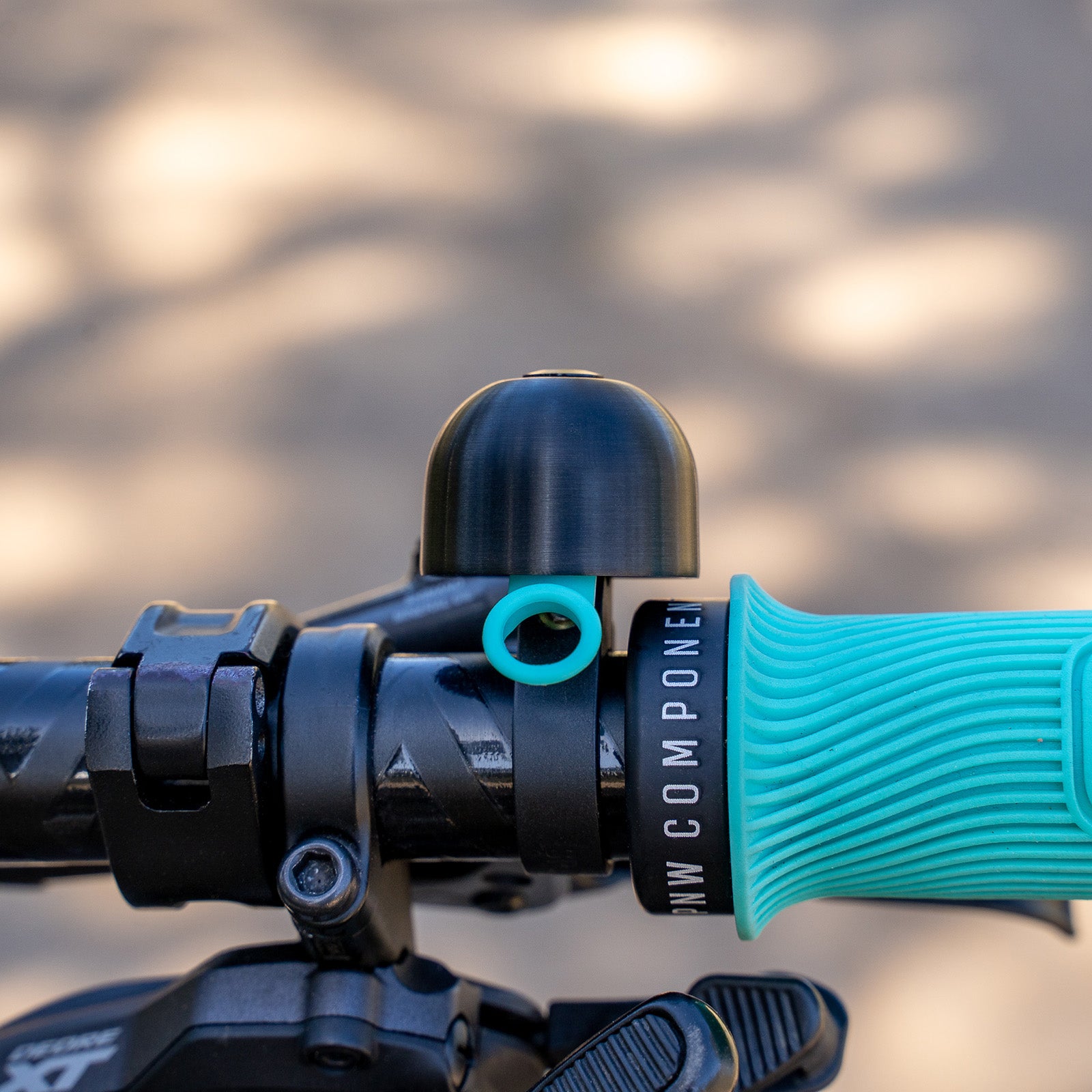 Spurcycle 22.2 Compact Bell - BLK+PUR