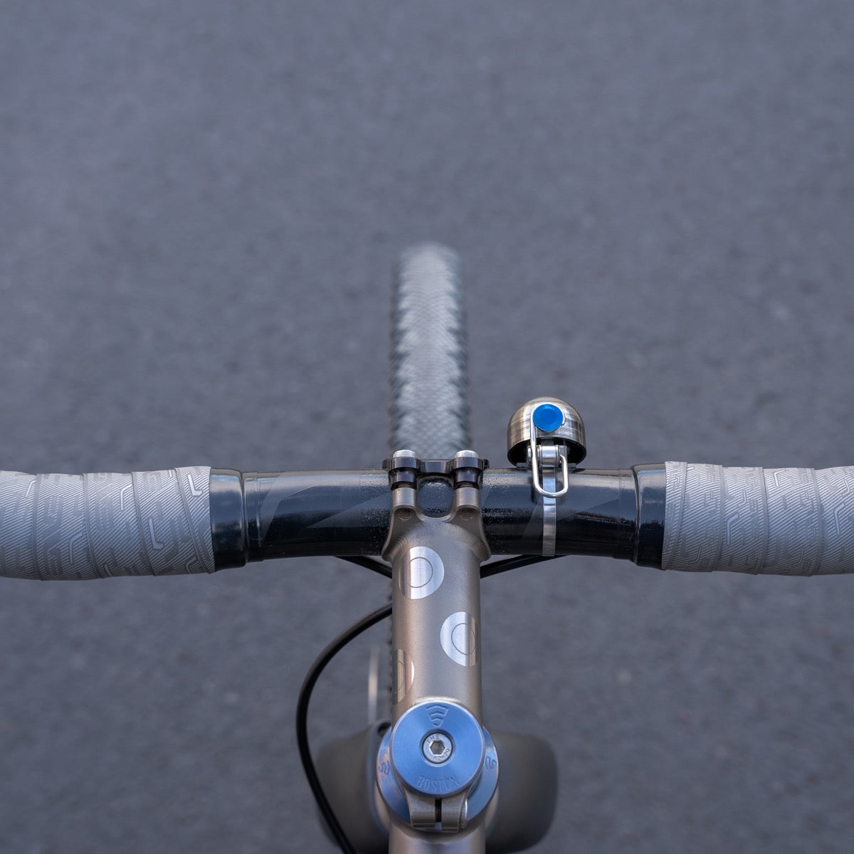 Original Bell DNM+IDG – Spurcycle - Main Image